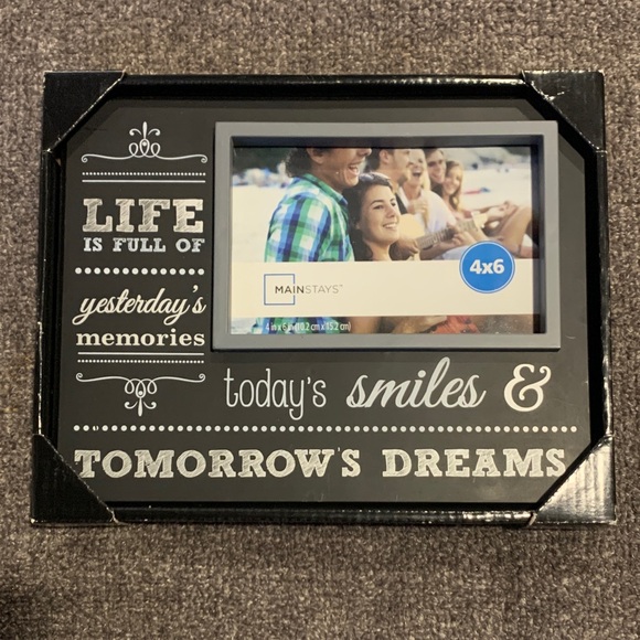 Black 4x6 Picture Frame - Picture 1 of 1